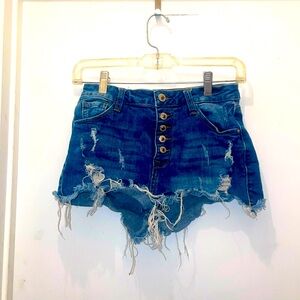 Papaya denim deep blue destroyed distressed shorts cropped size Medium